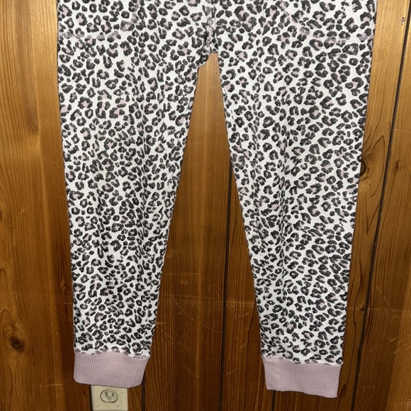 💜Splendid pajama Bottoms - Picture 4 of 6